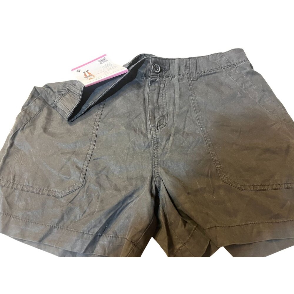 Women's black Fortune Tencel short with Cargo Pockets Button Closure & Belt Loop
